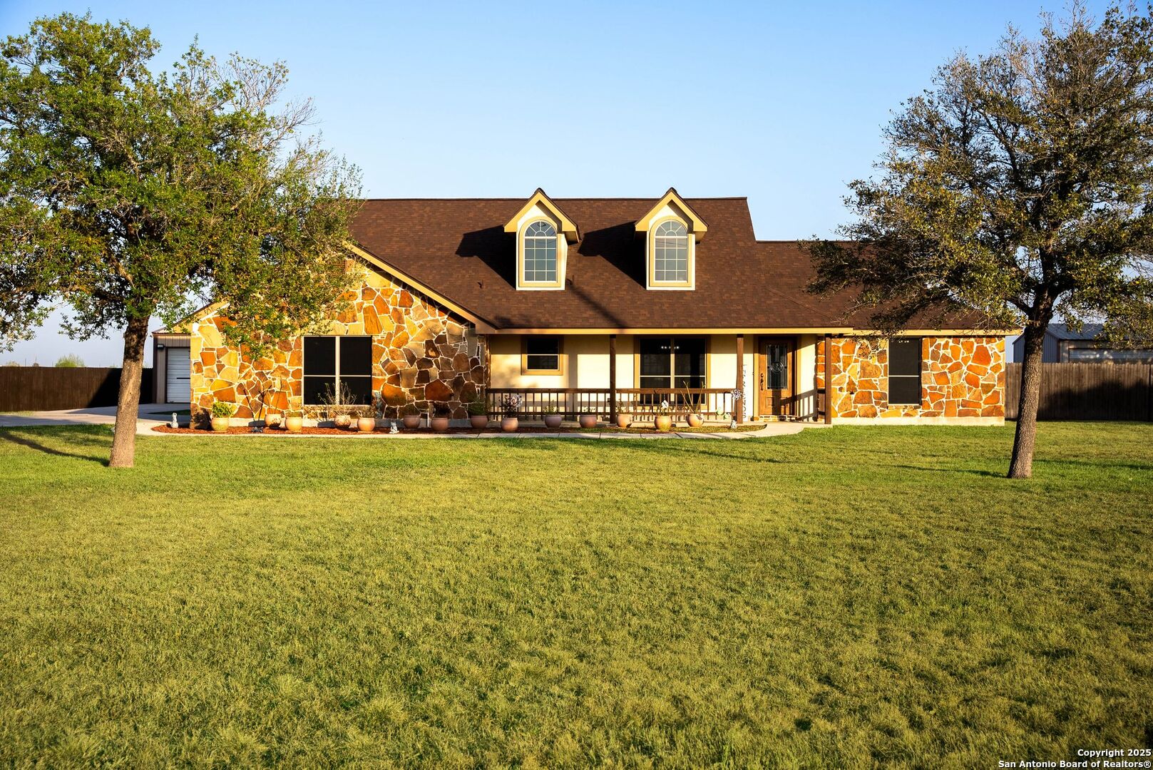 main property photo 3