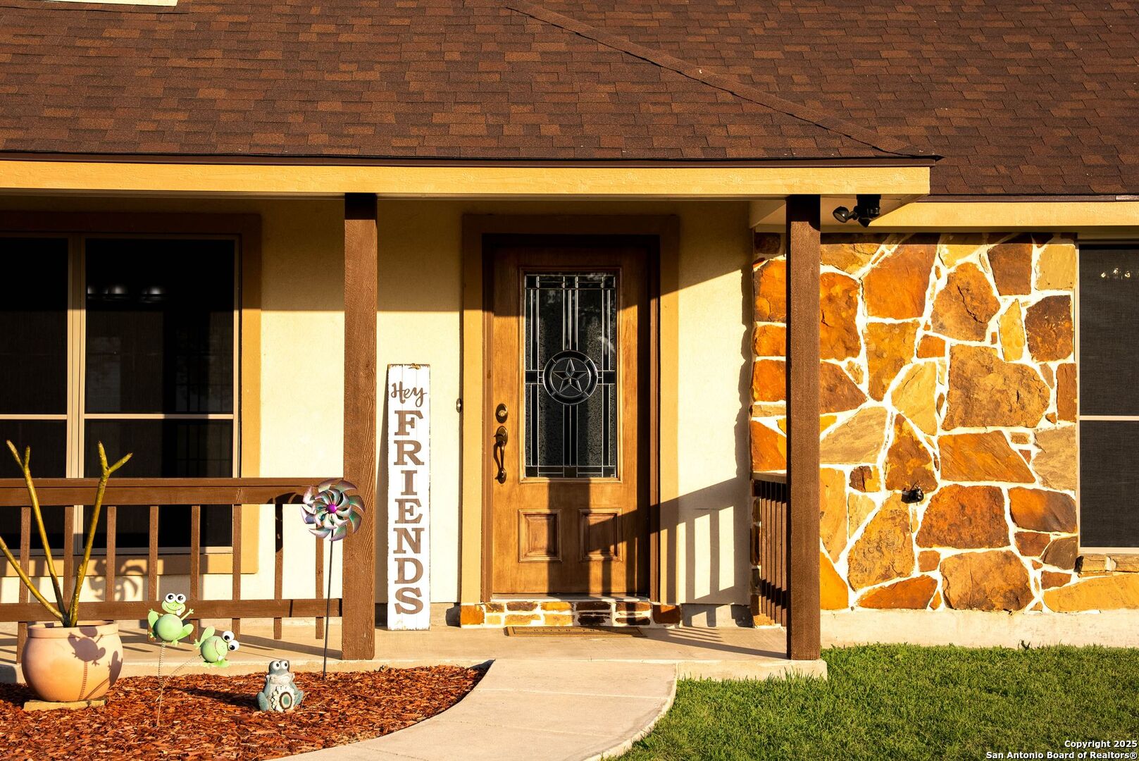 main property photo 6