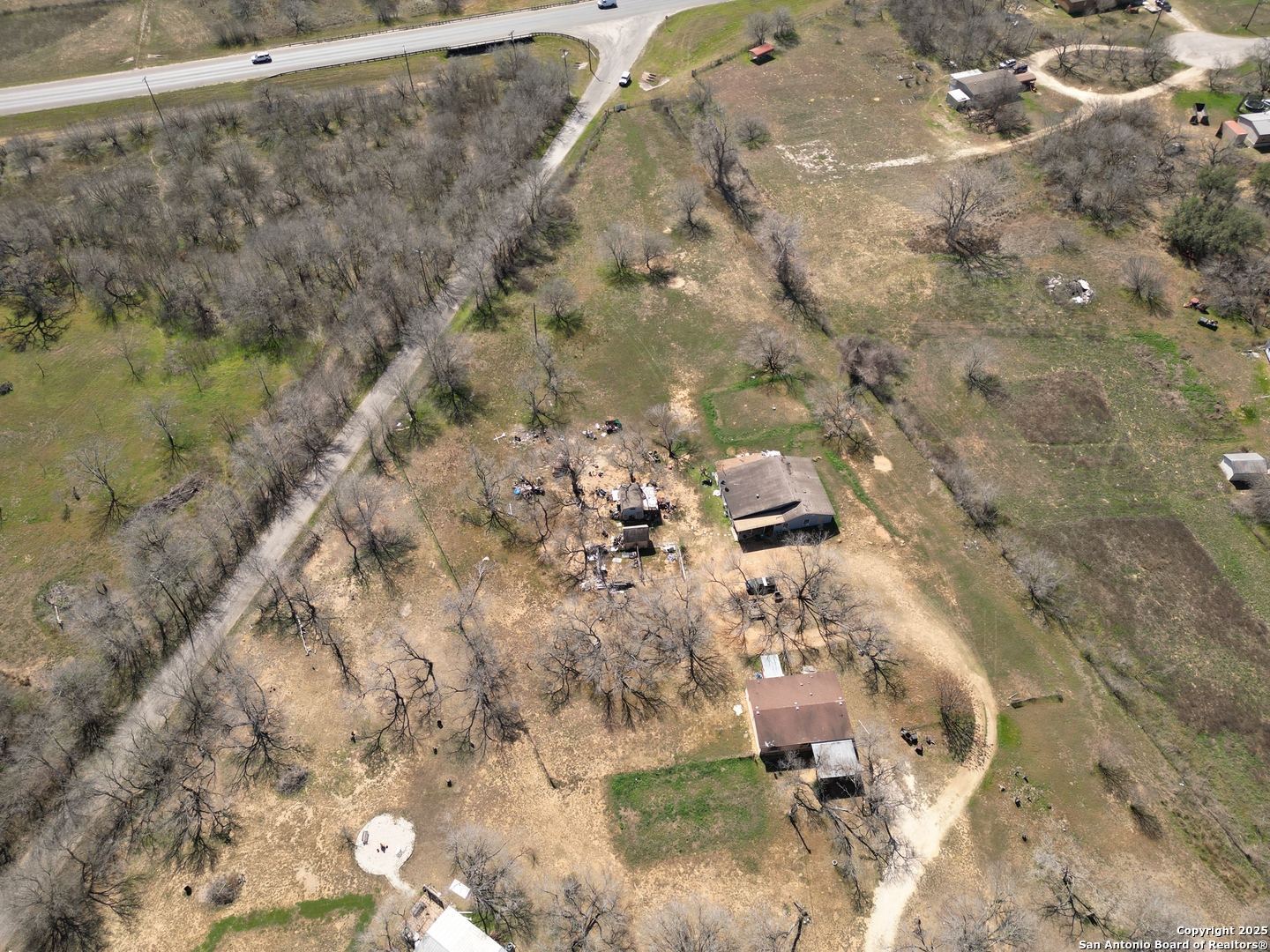 main property photo 17