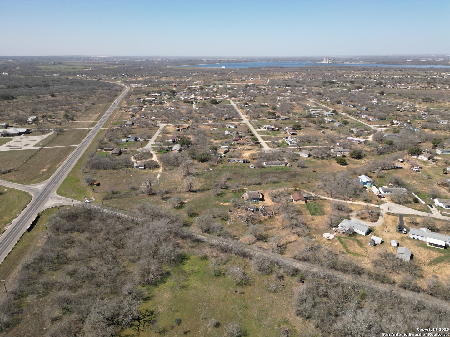 main property photo 25