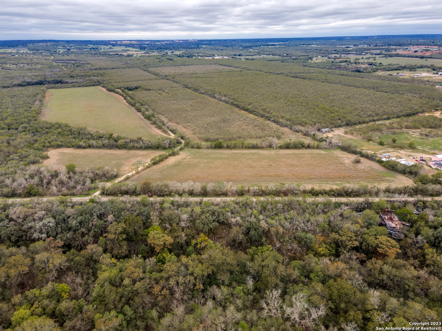 main property photo 27