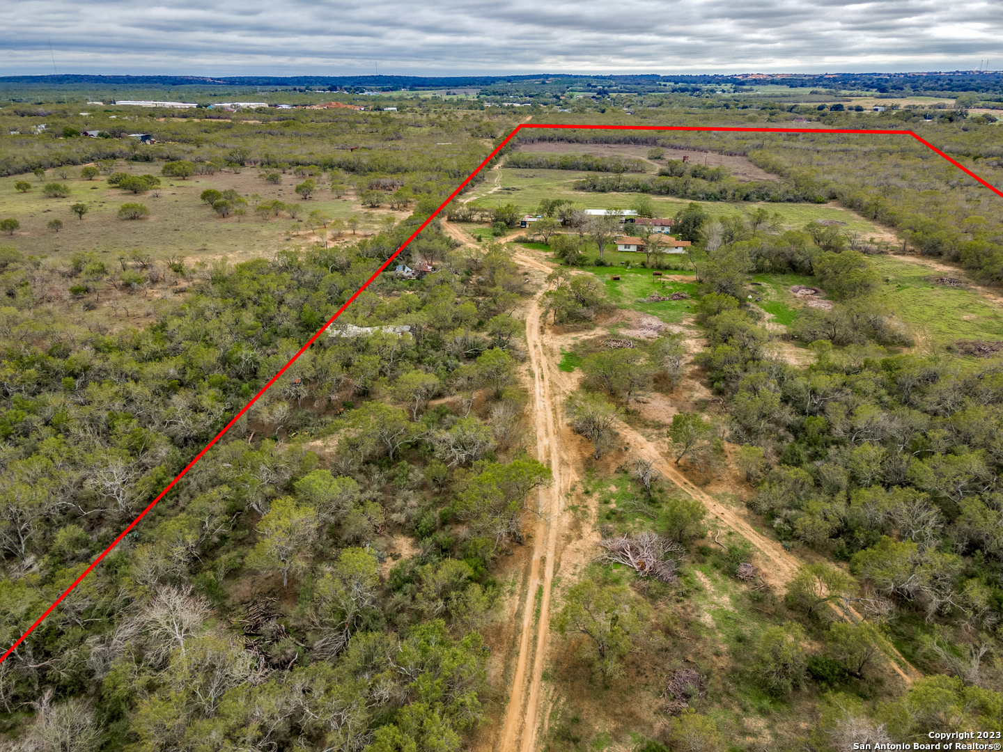 main property photo 33