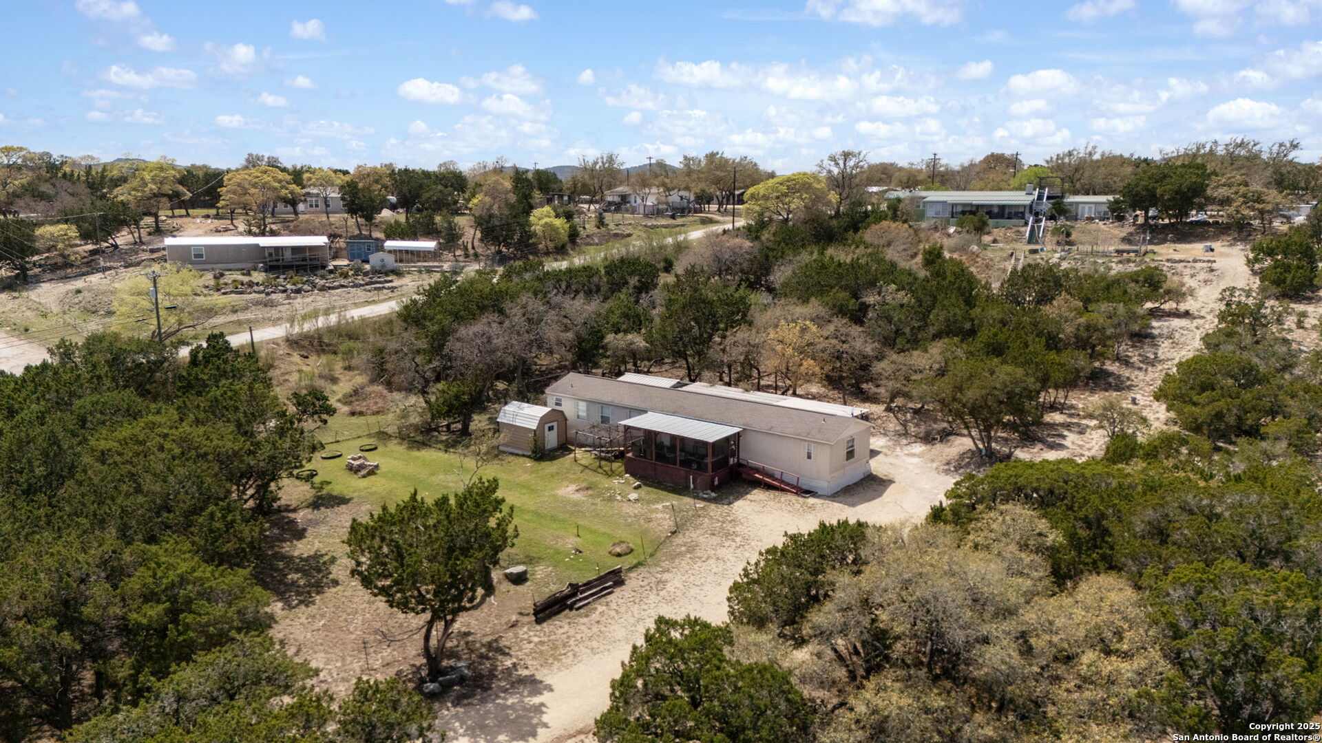 main property photo 30