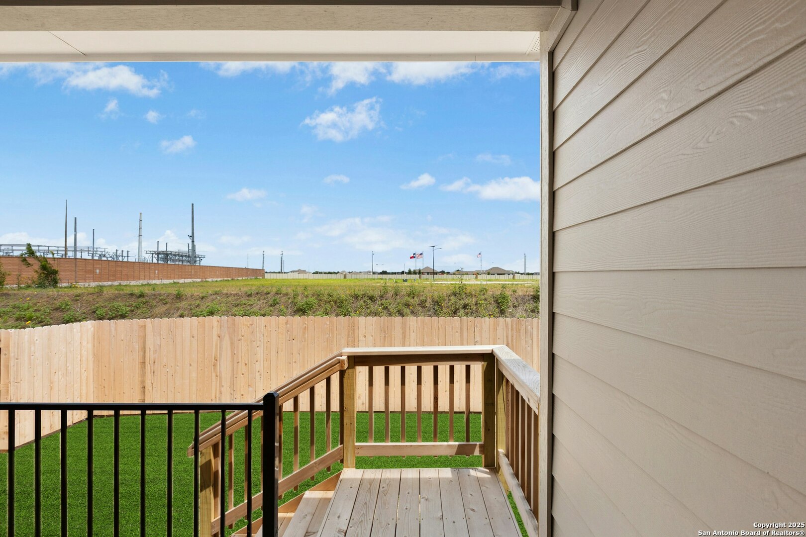 main property photo 24