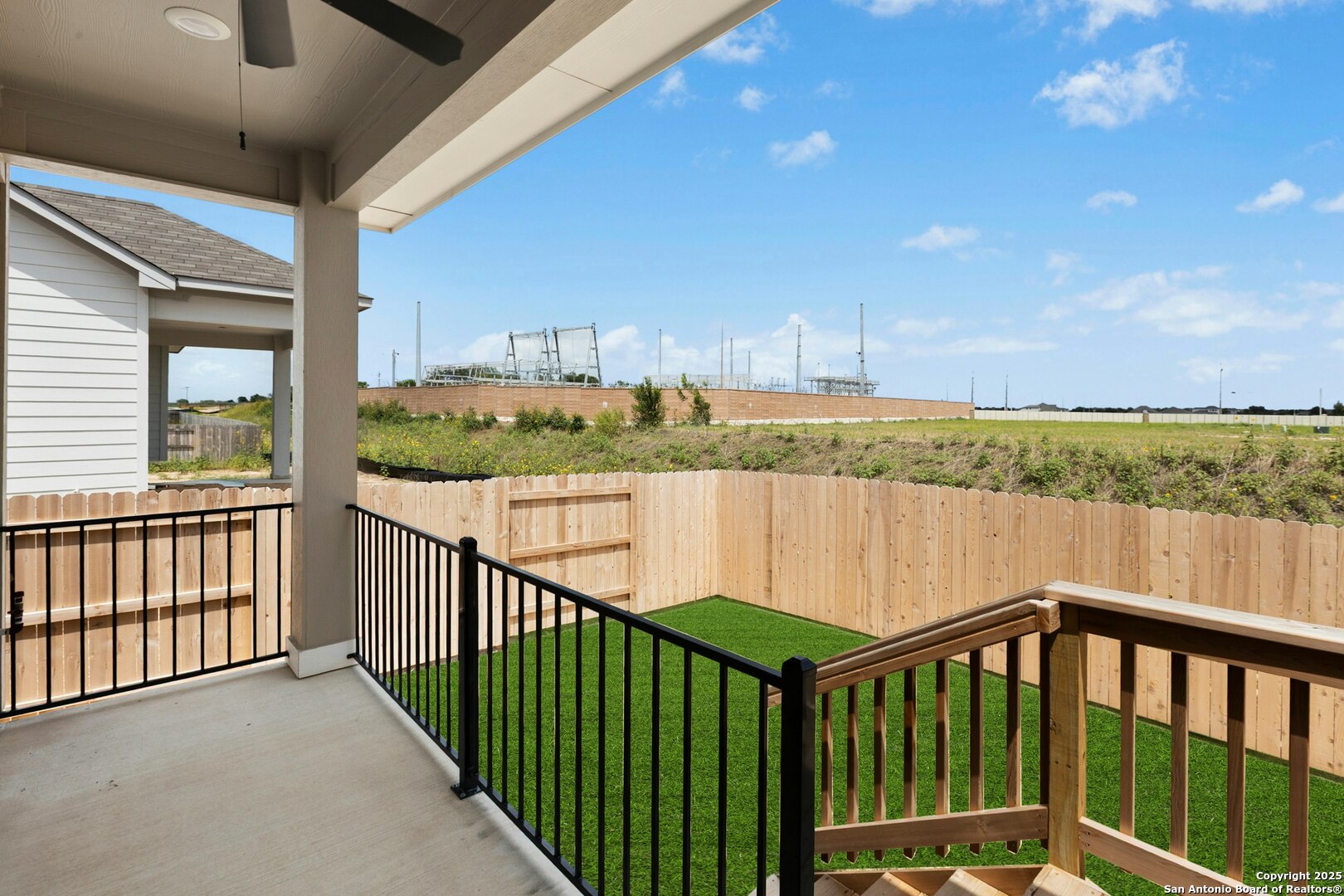 main property photo 25