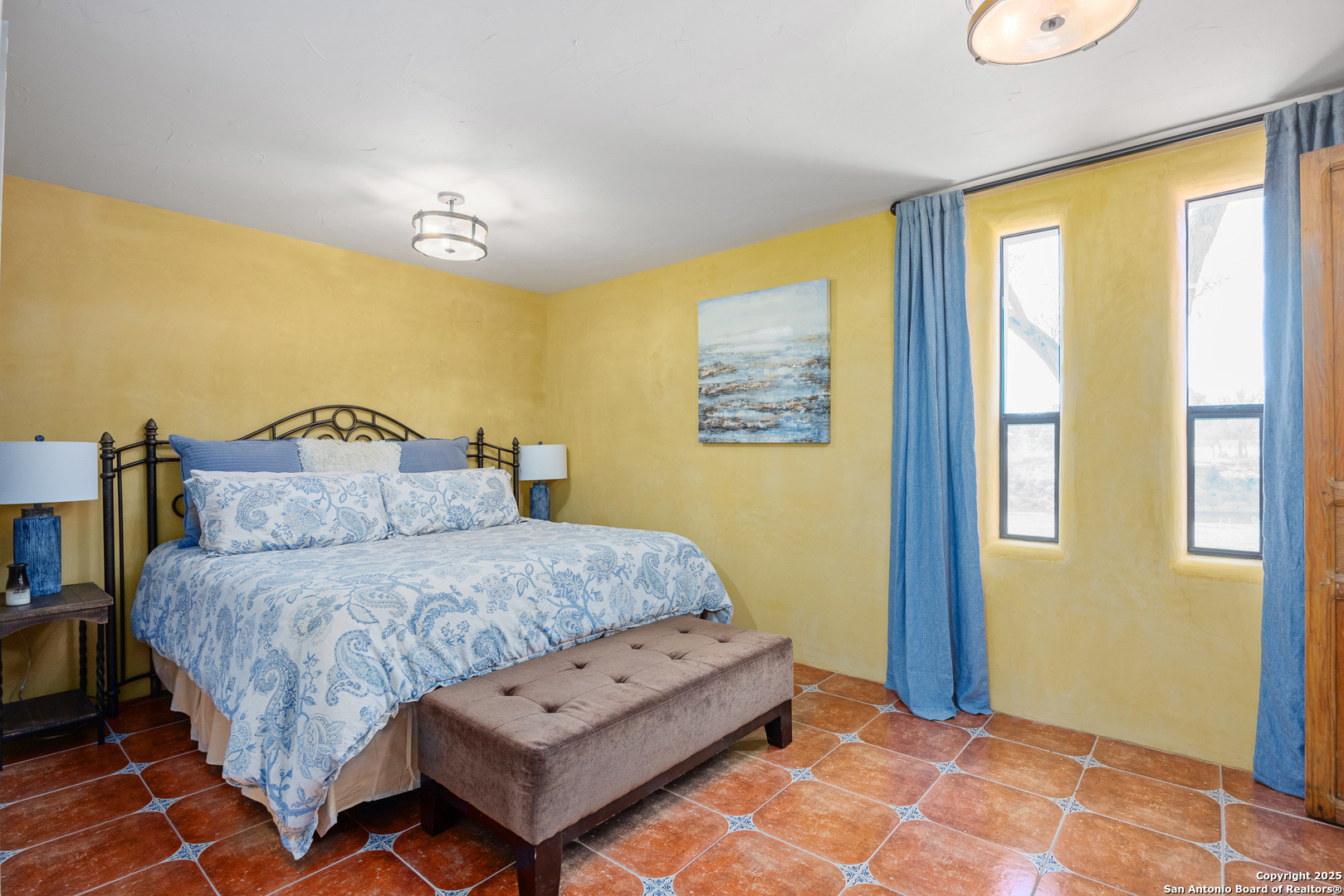main property photo 18