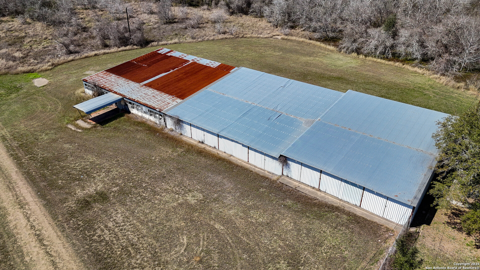 main property photo 3