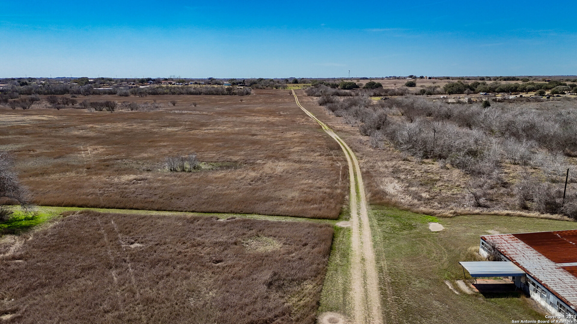main property photo 5