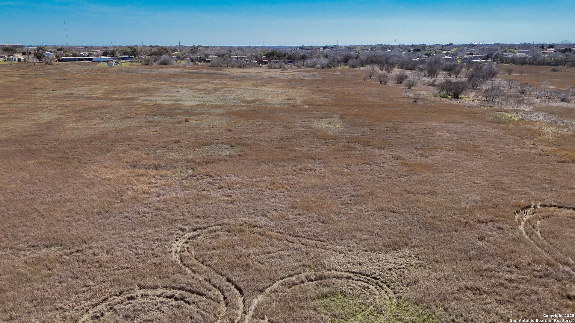 main property photo 8