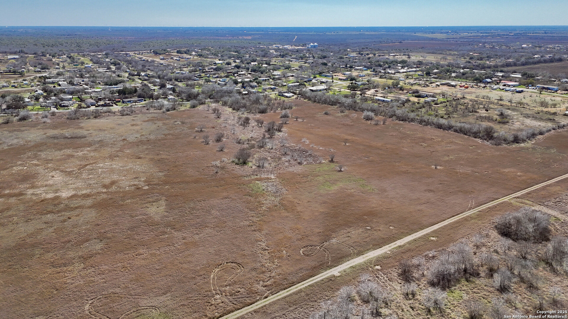 main property photo 9