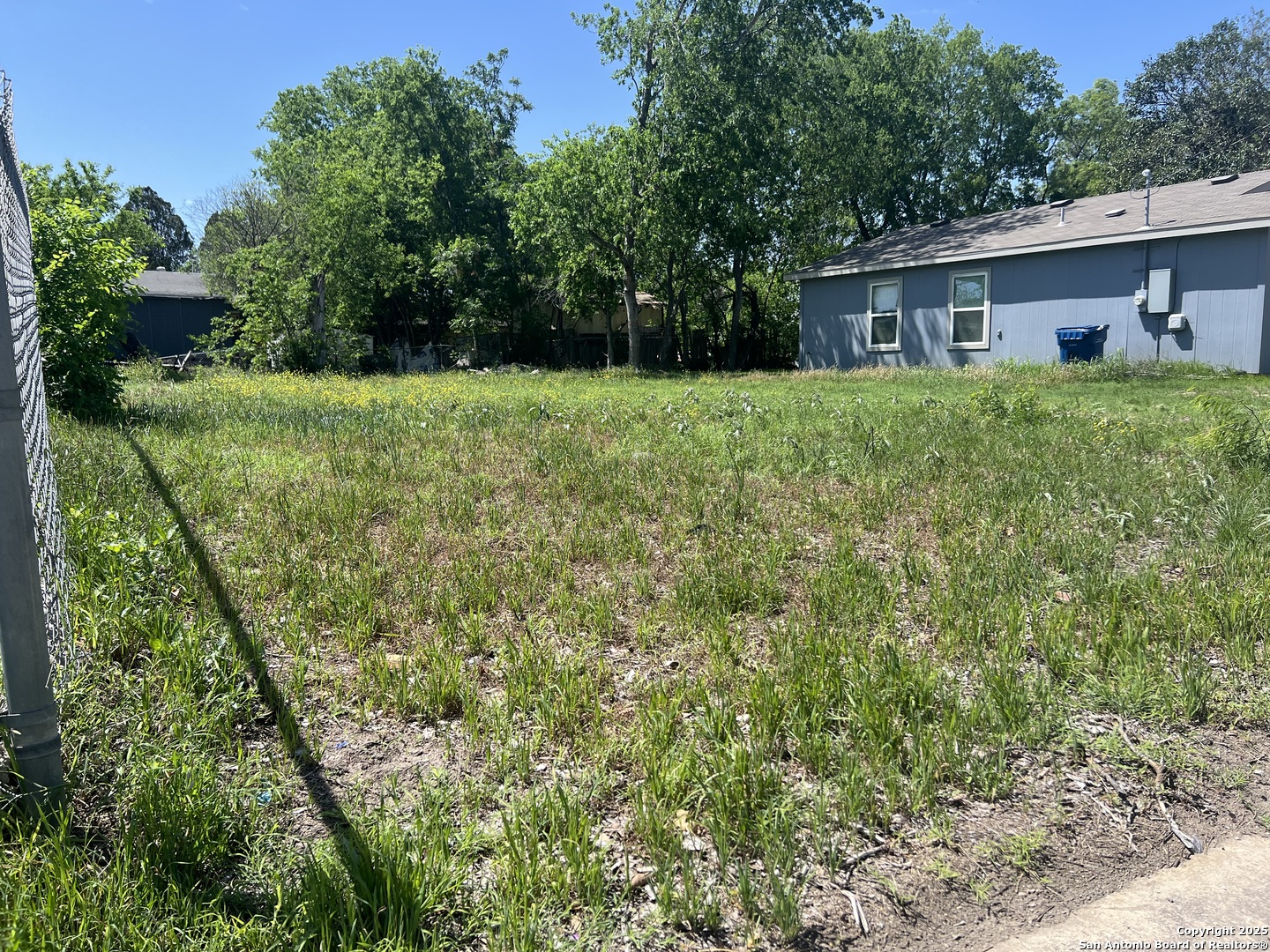 main property photo 7