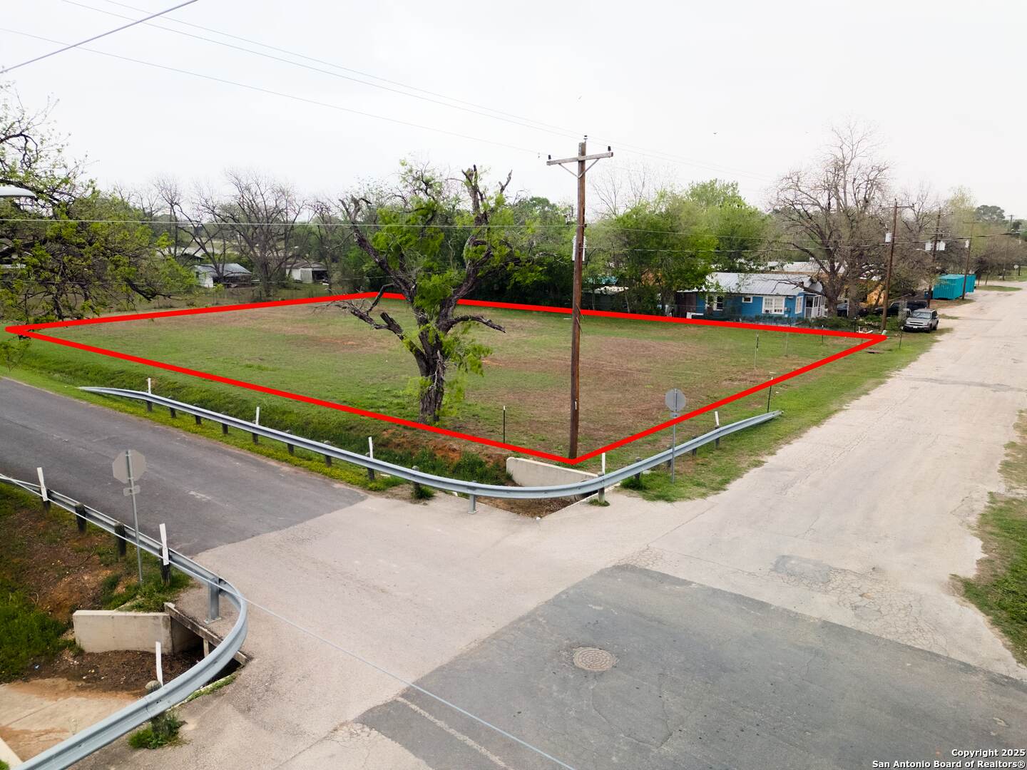 main property photo 7
