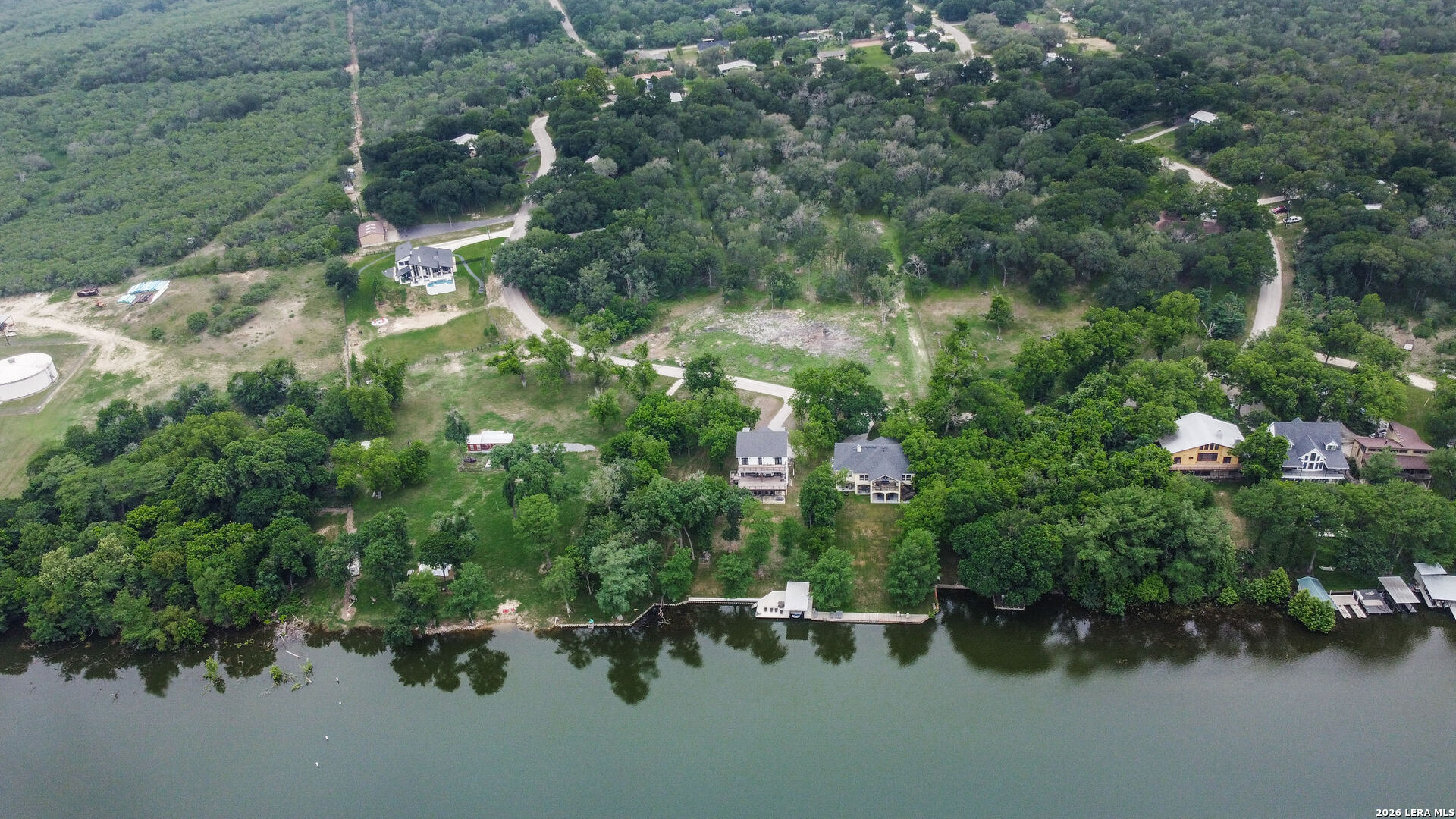 main property photo 13