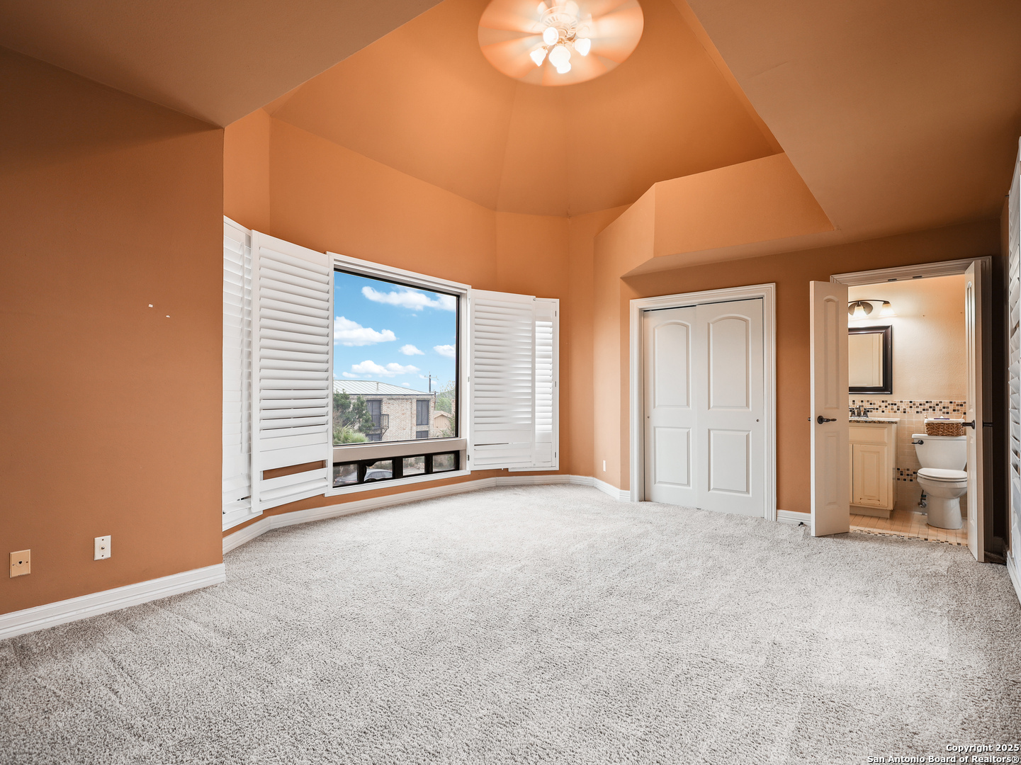 property viewer photo 24