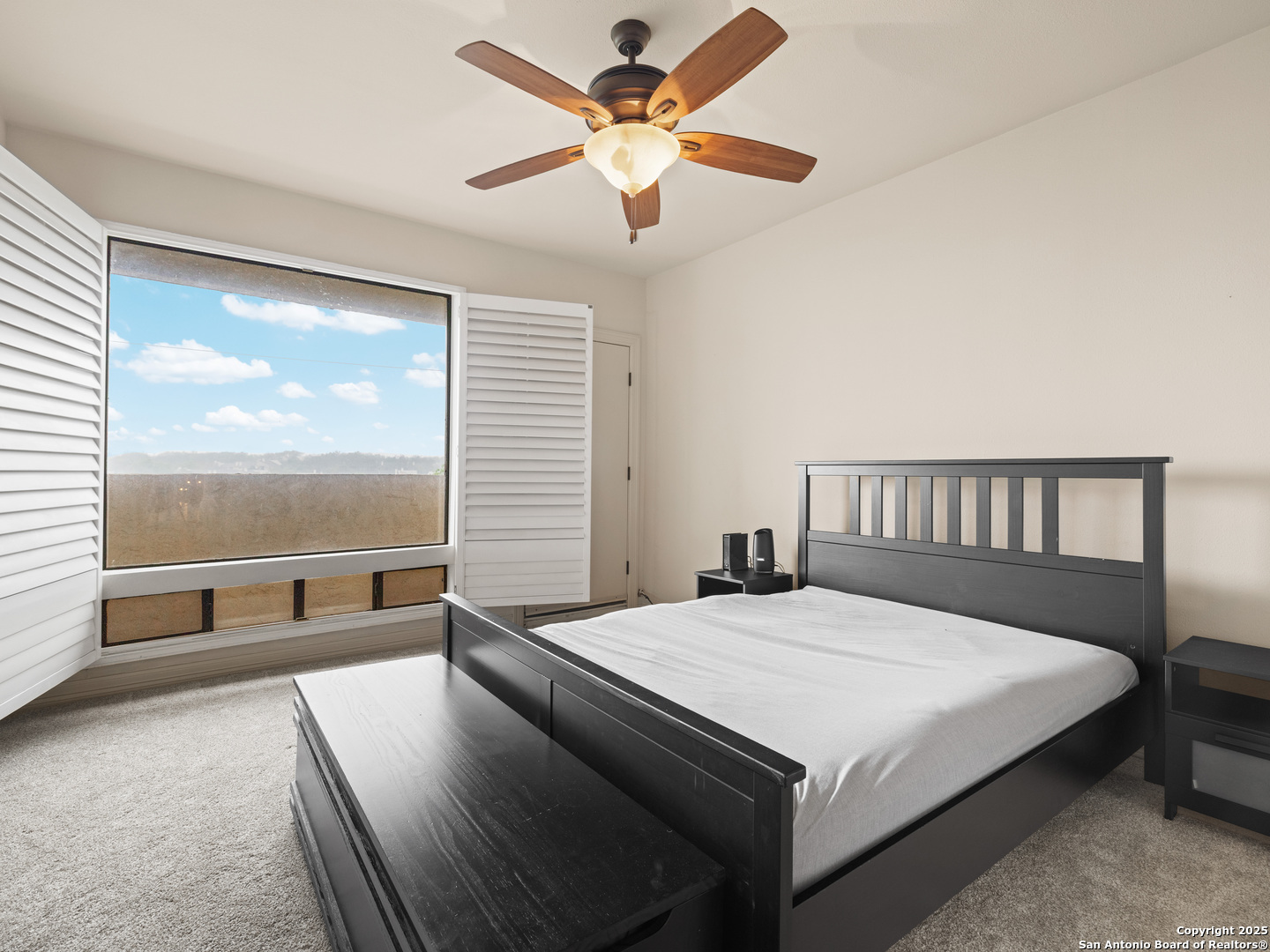 property viewer photo 29