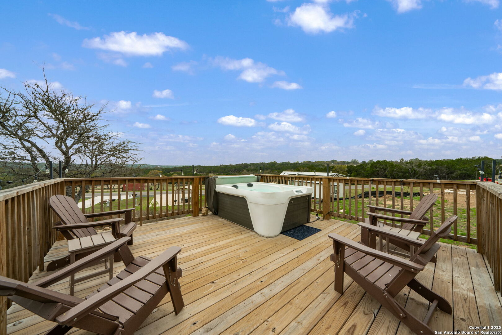 main property photo 18