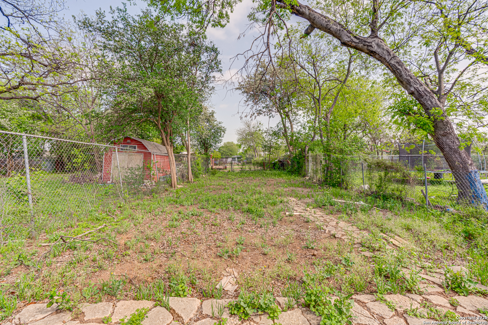 main property photo 10