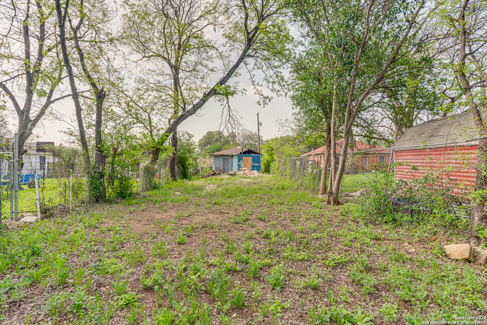 main property photo 12