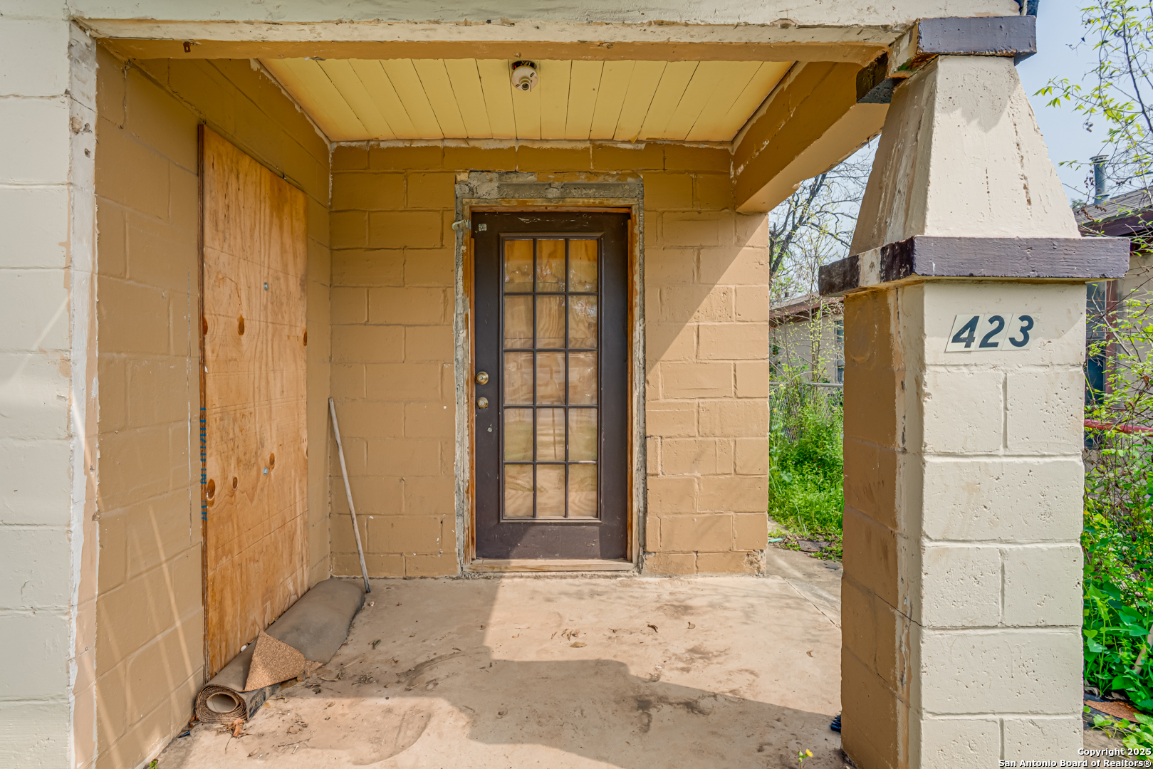 main property photo 16