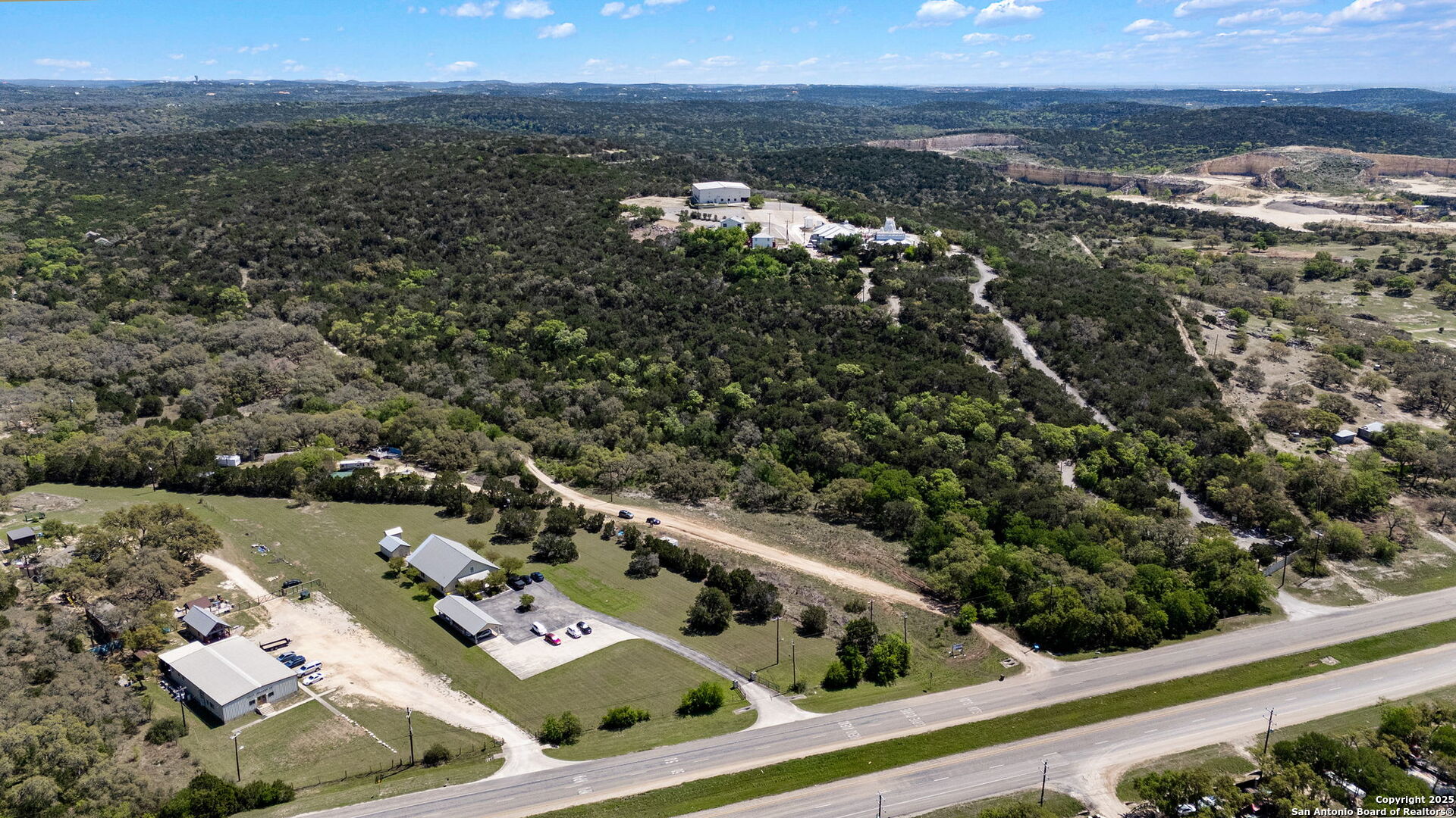 main property photo 9