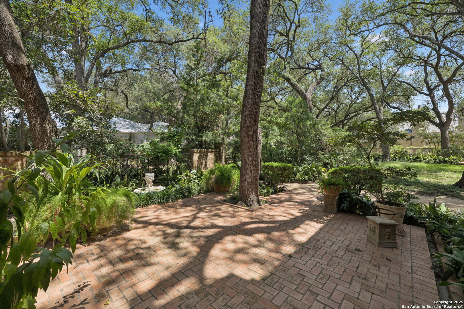 main property photo 74