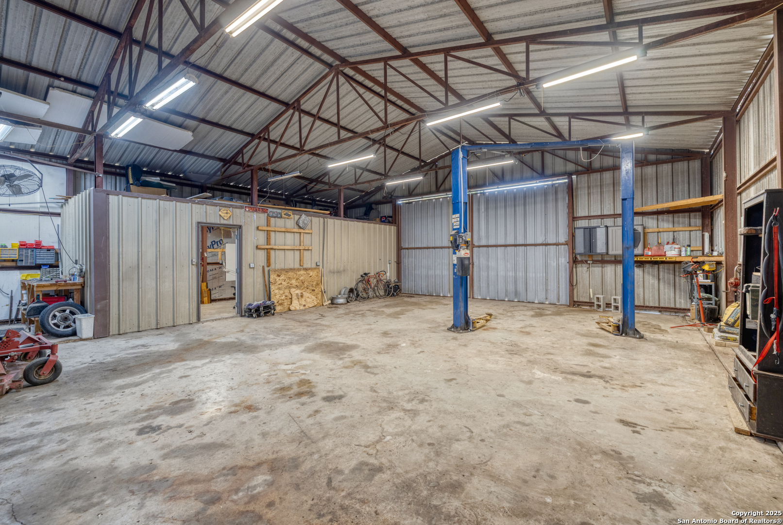 main property photo 35