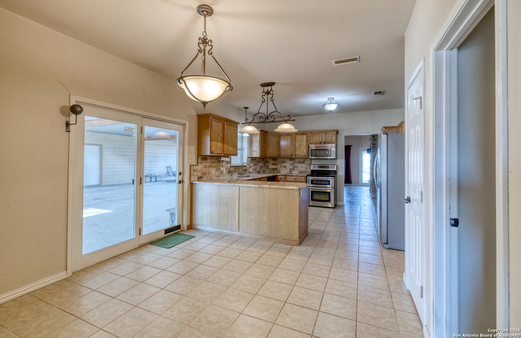 main property photo 8