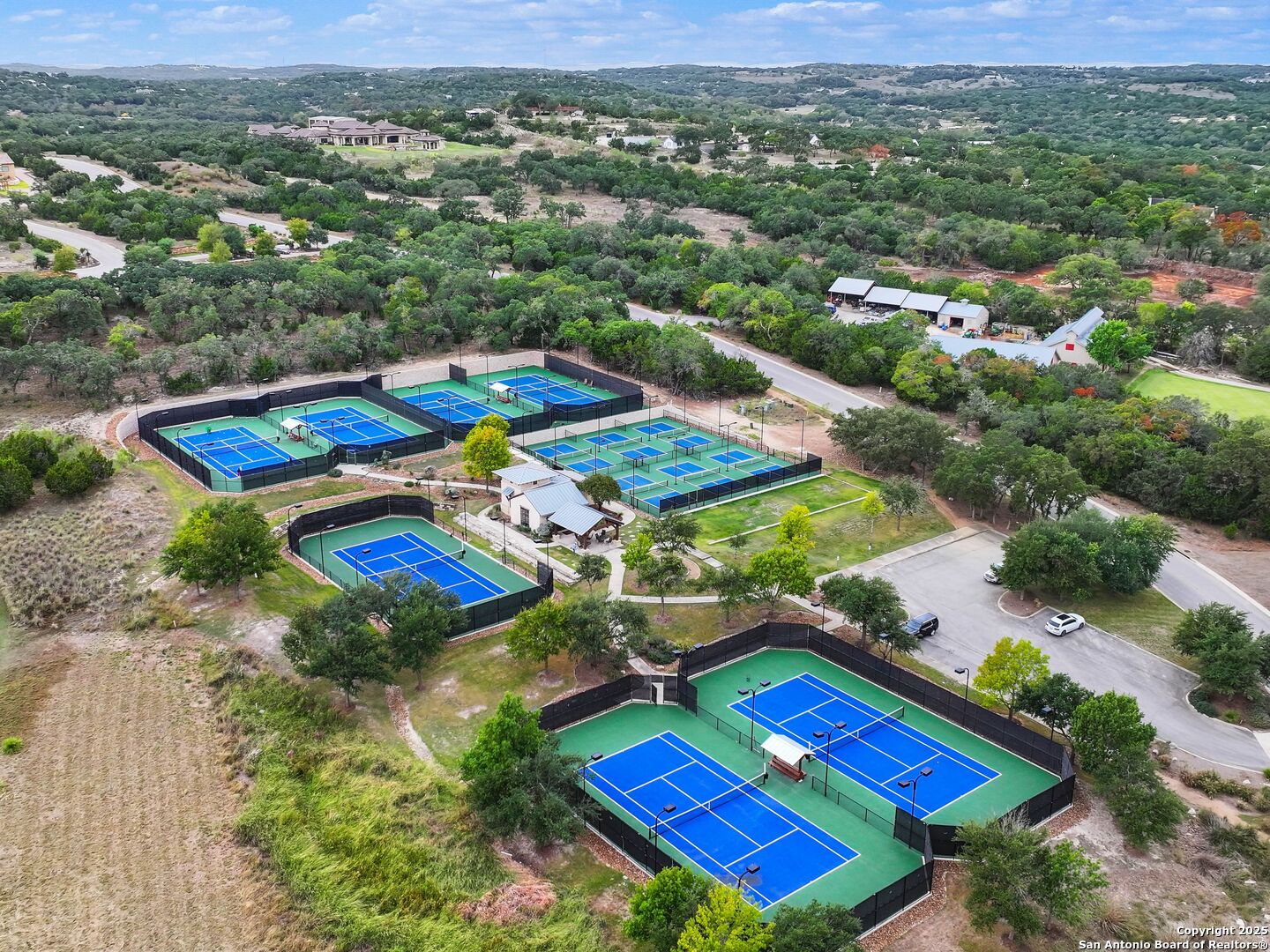 main property photo 19