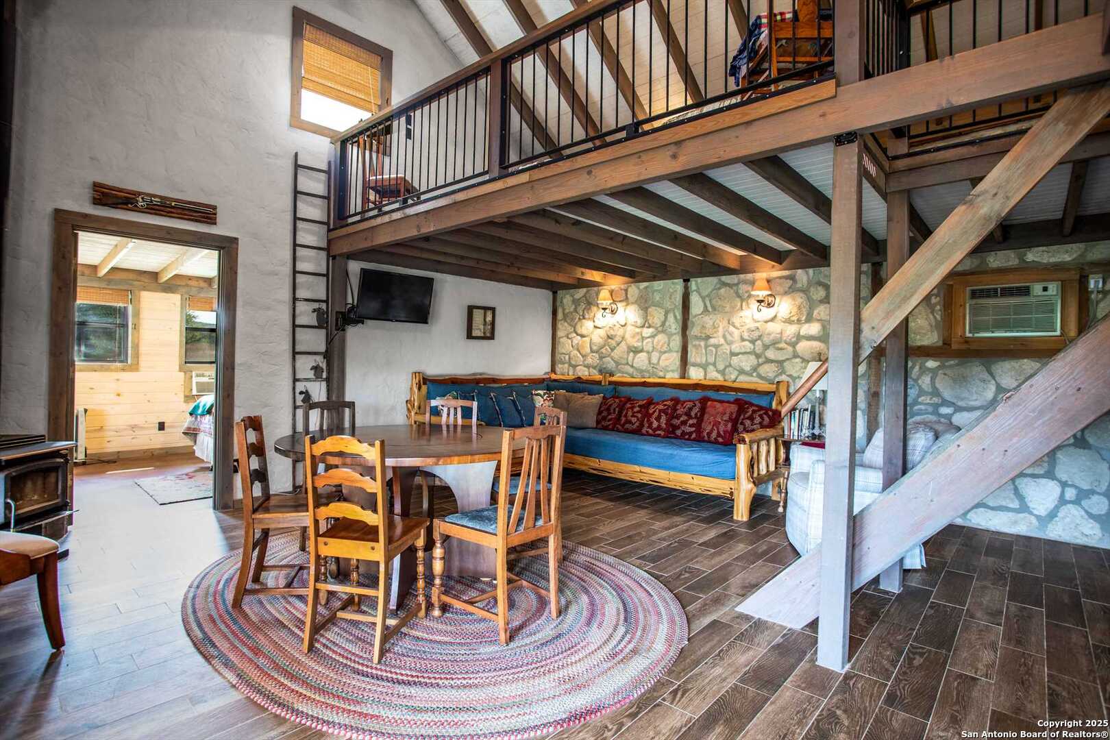 main property photo 27