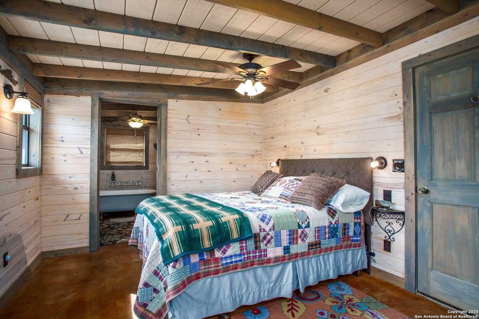 main property photo 31