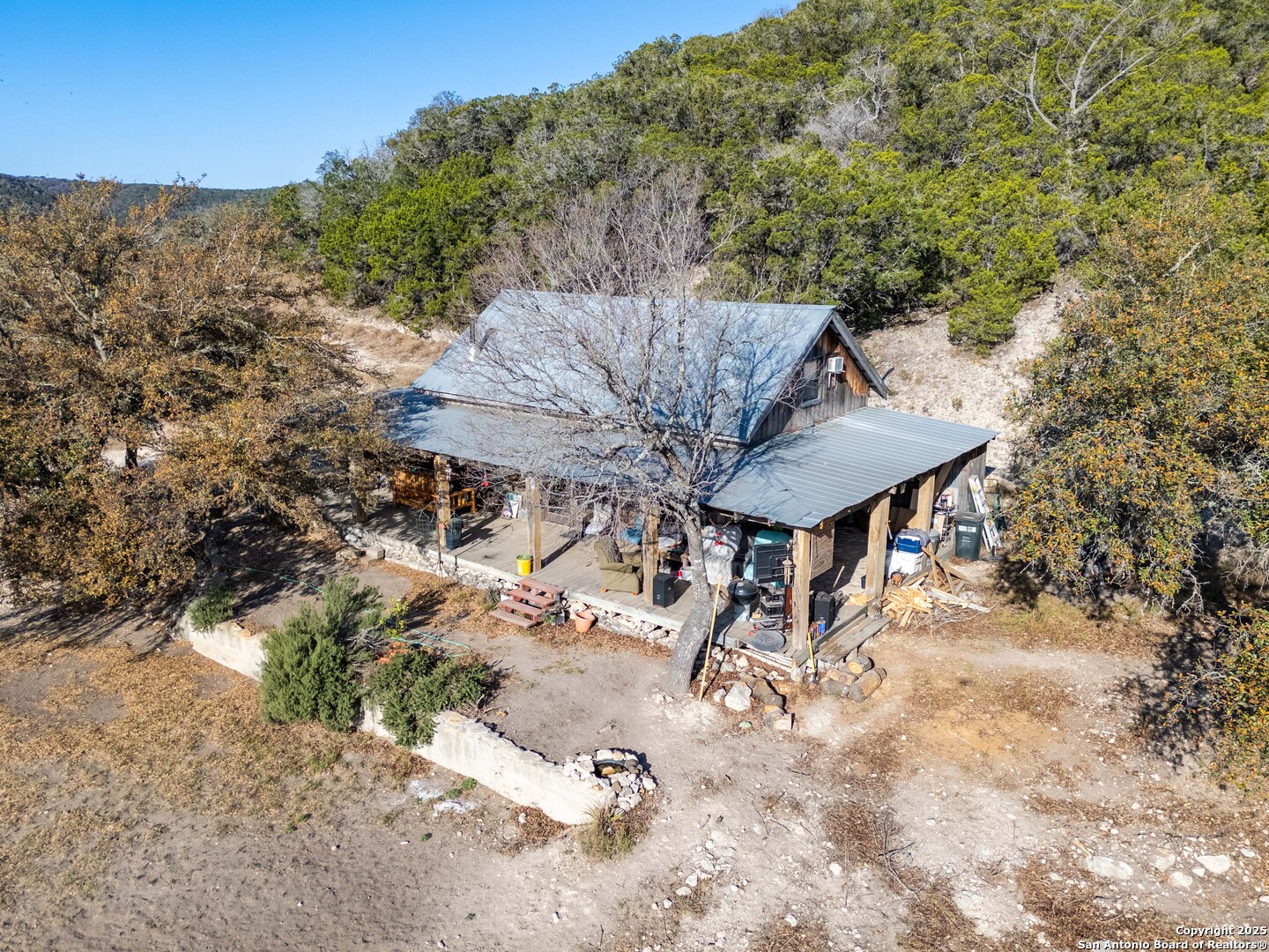 main property photo 4