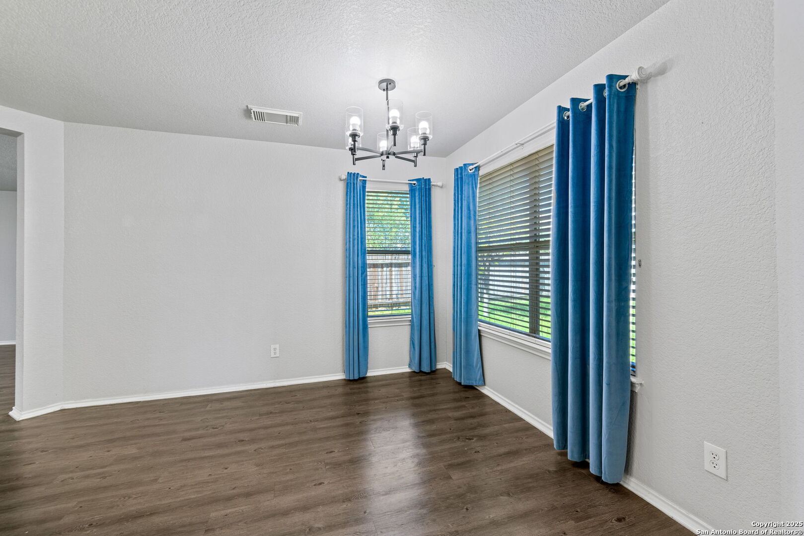 property viewer photo 15