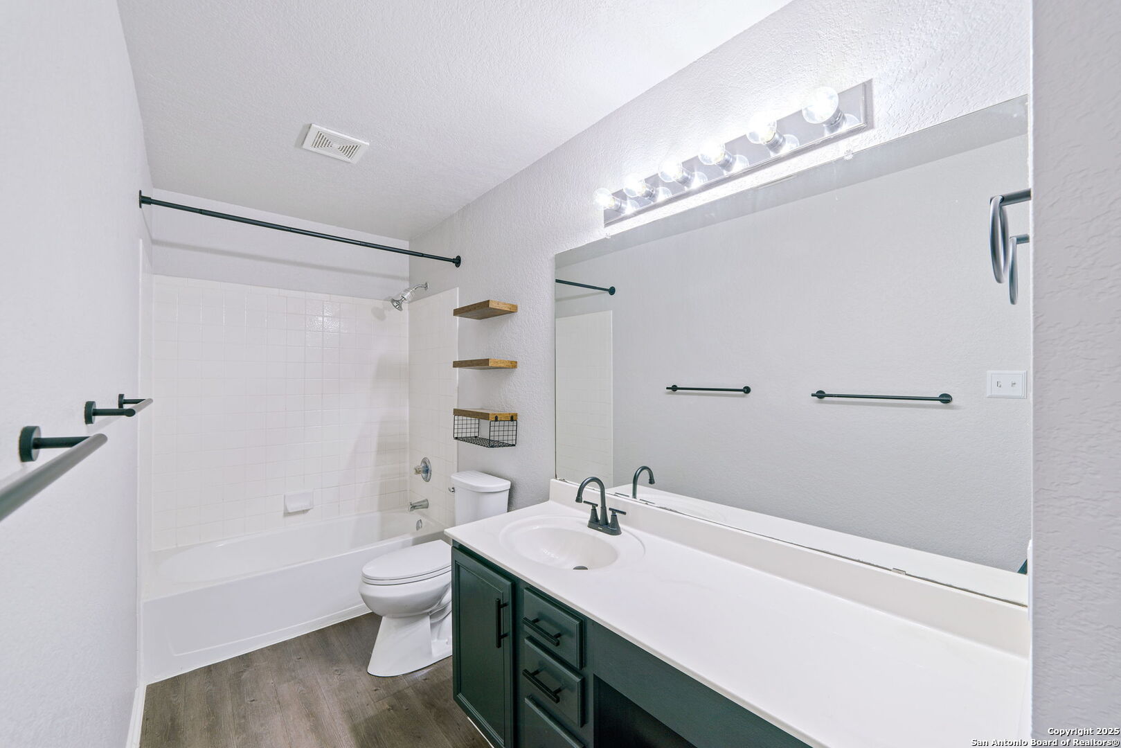 property viewer photo 29