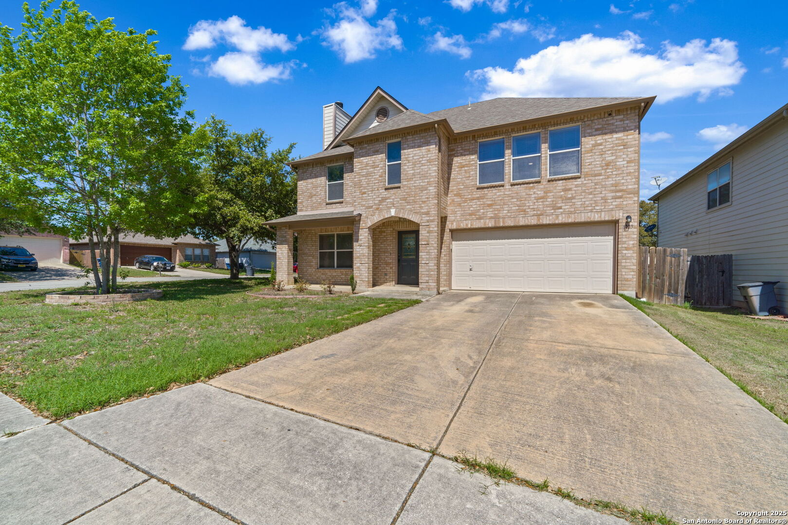 property viewer photo 3