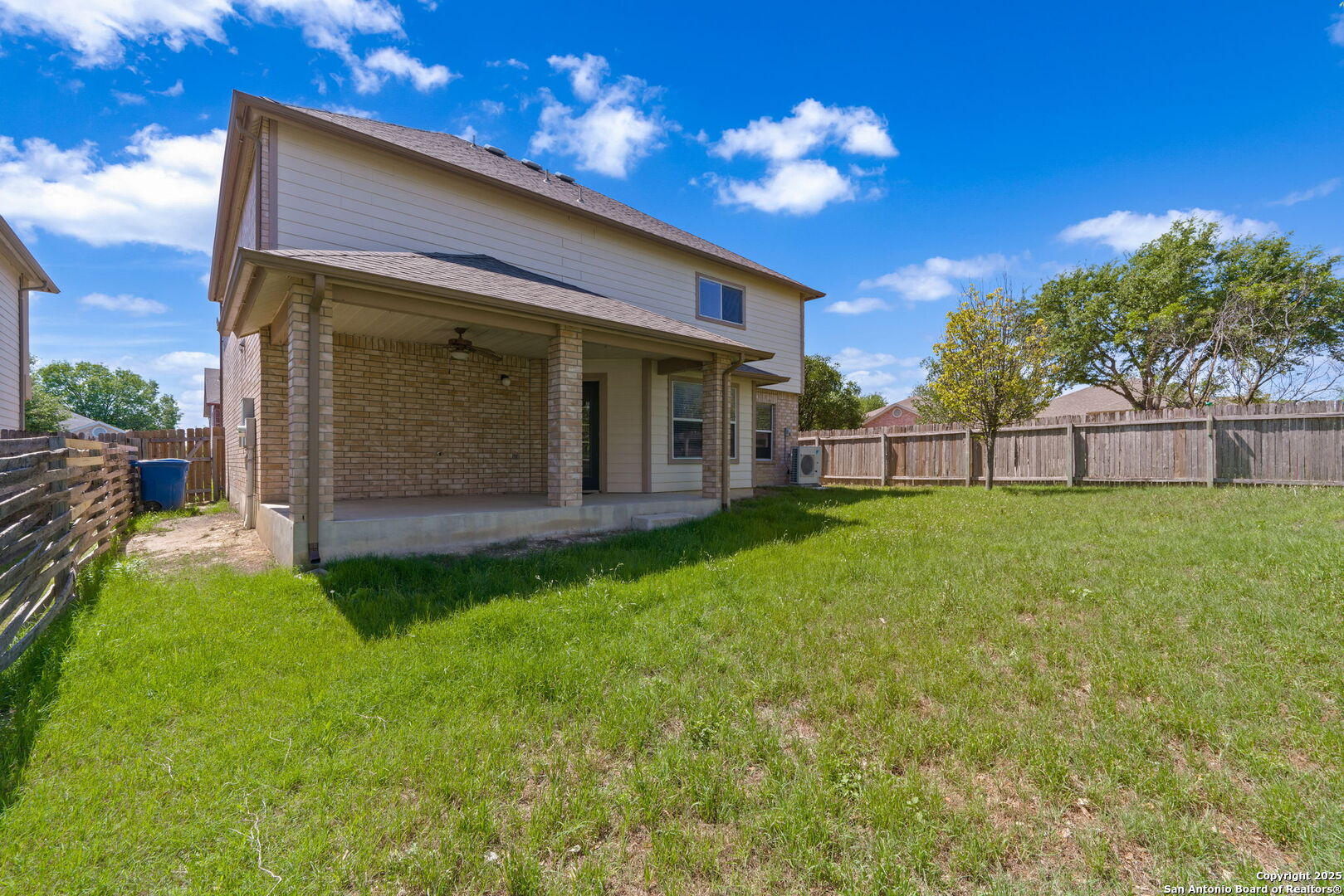 property viewer photo 35