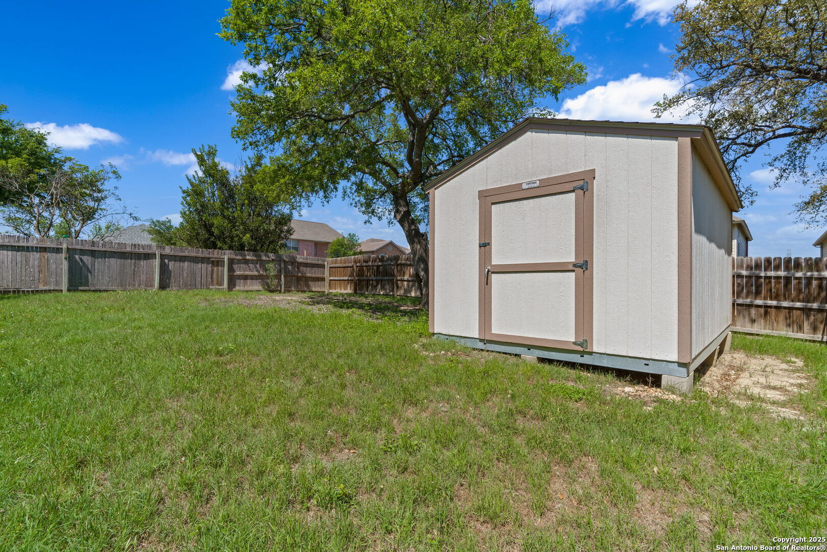 property viewer photo 36