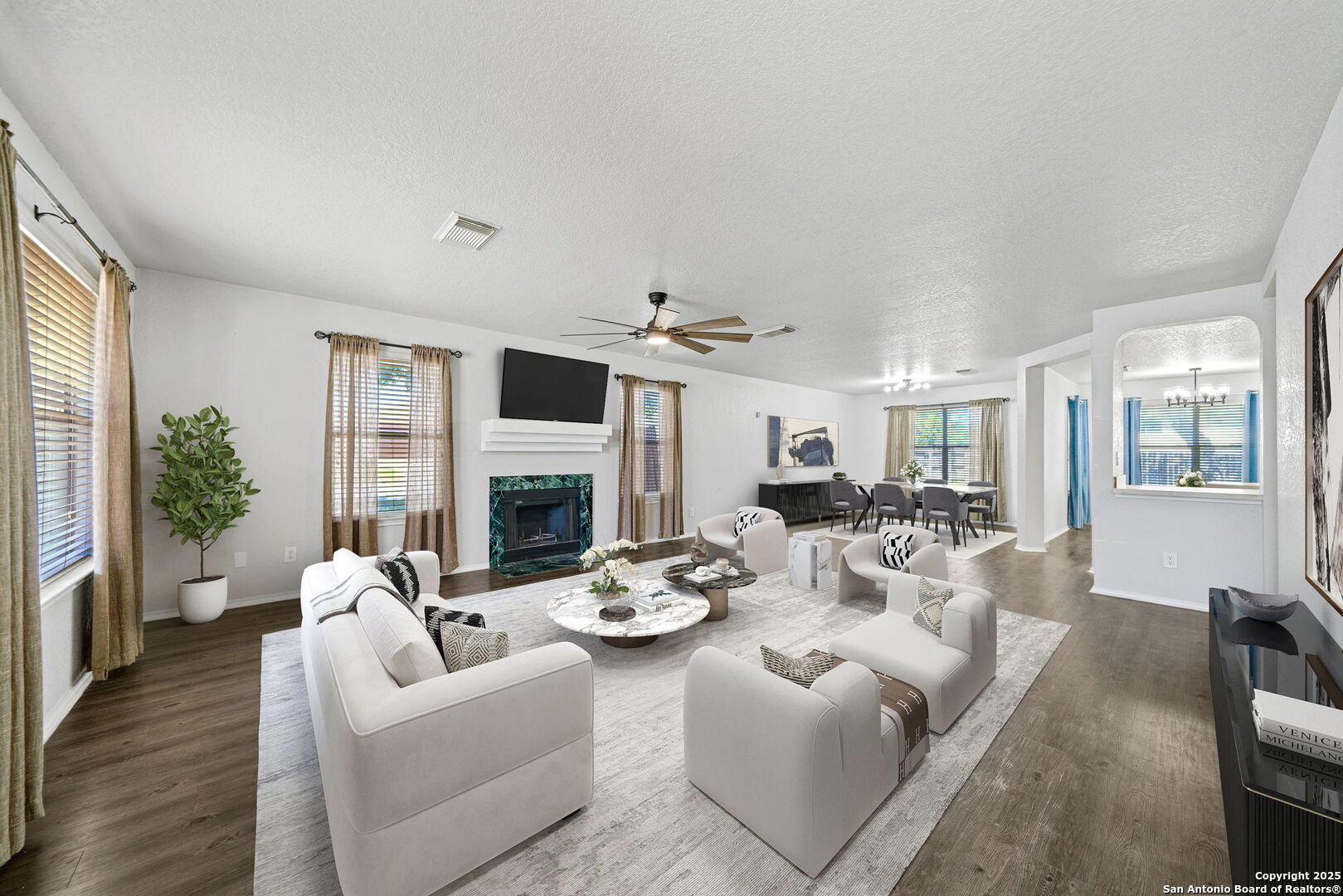 property viewer photo 5