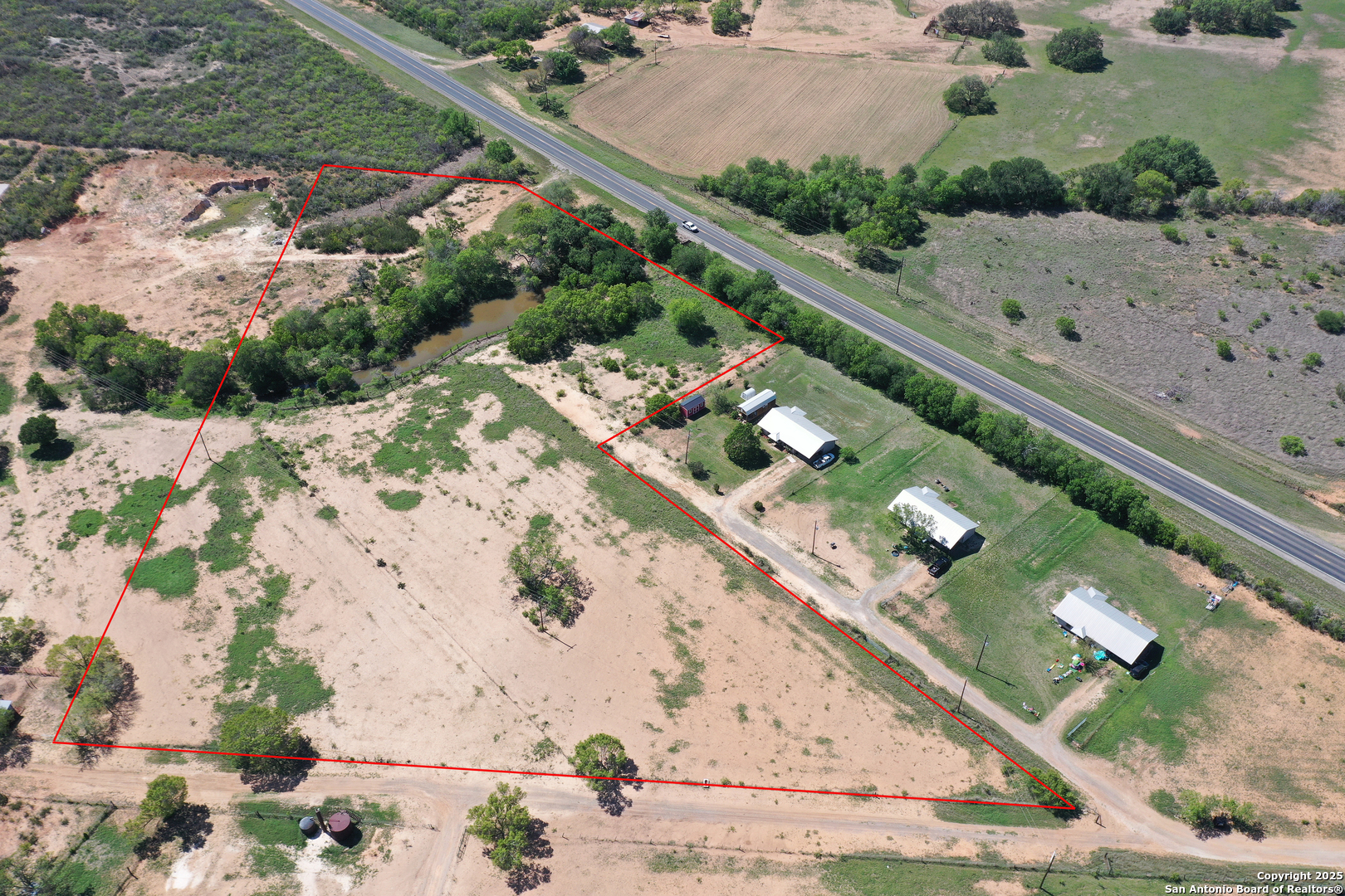 main property photo 8