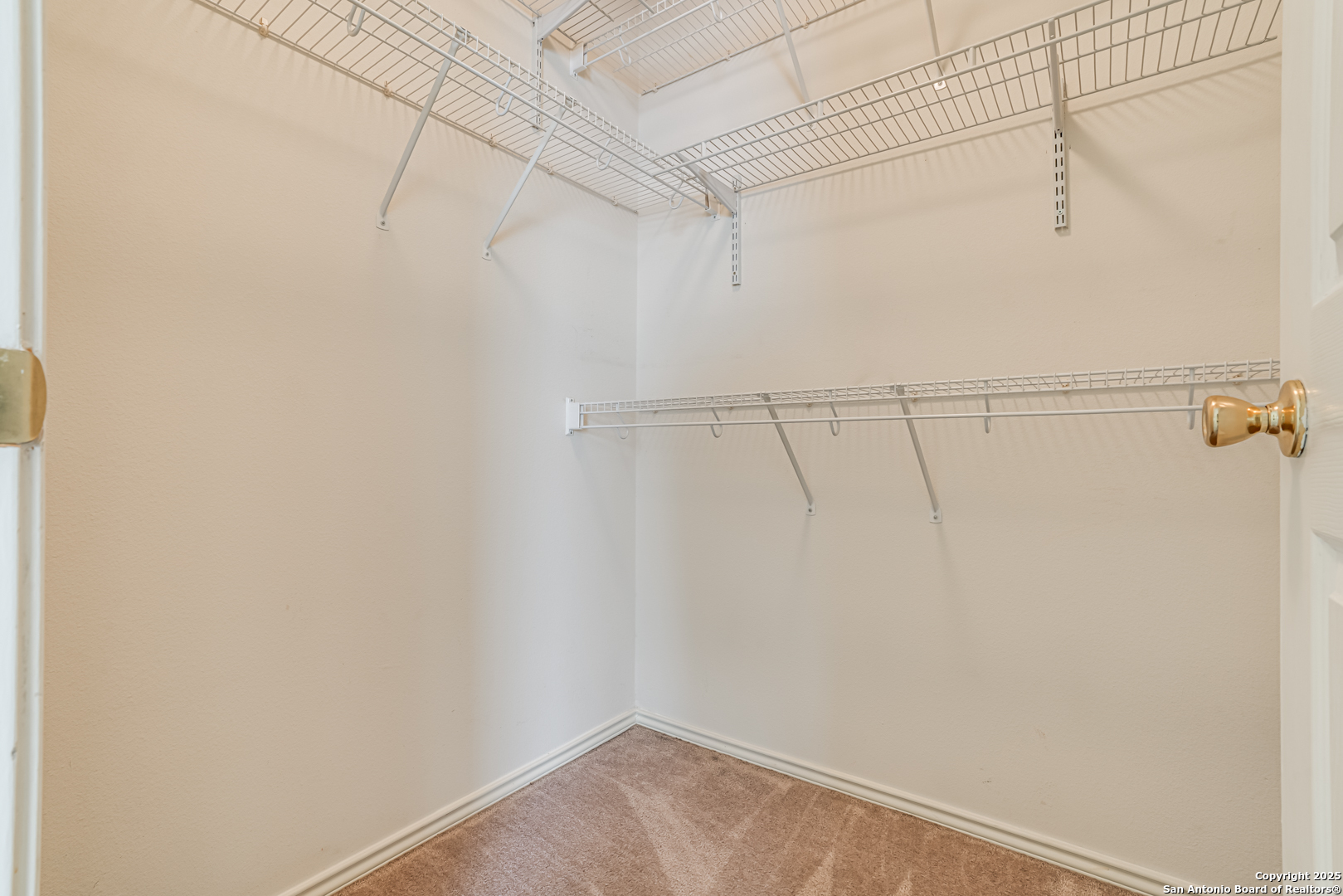 property viewer photo 12