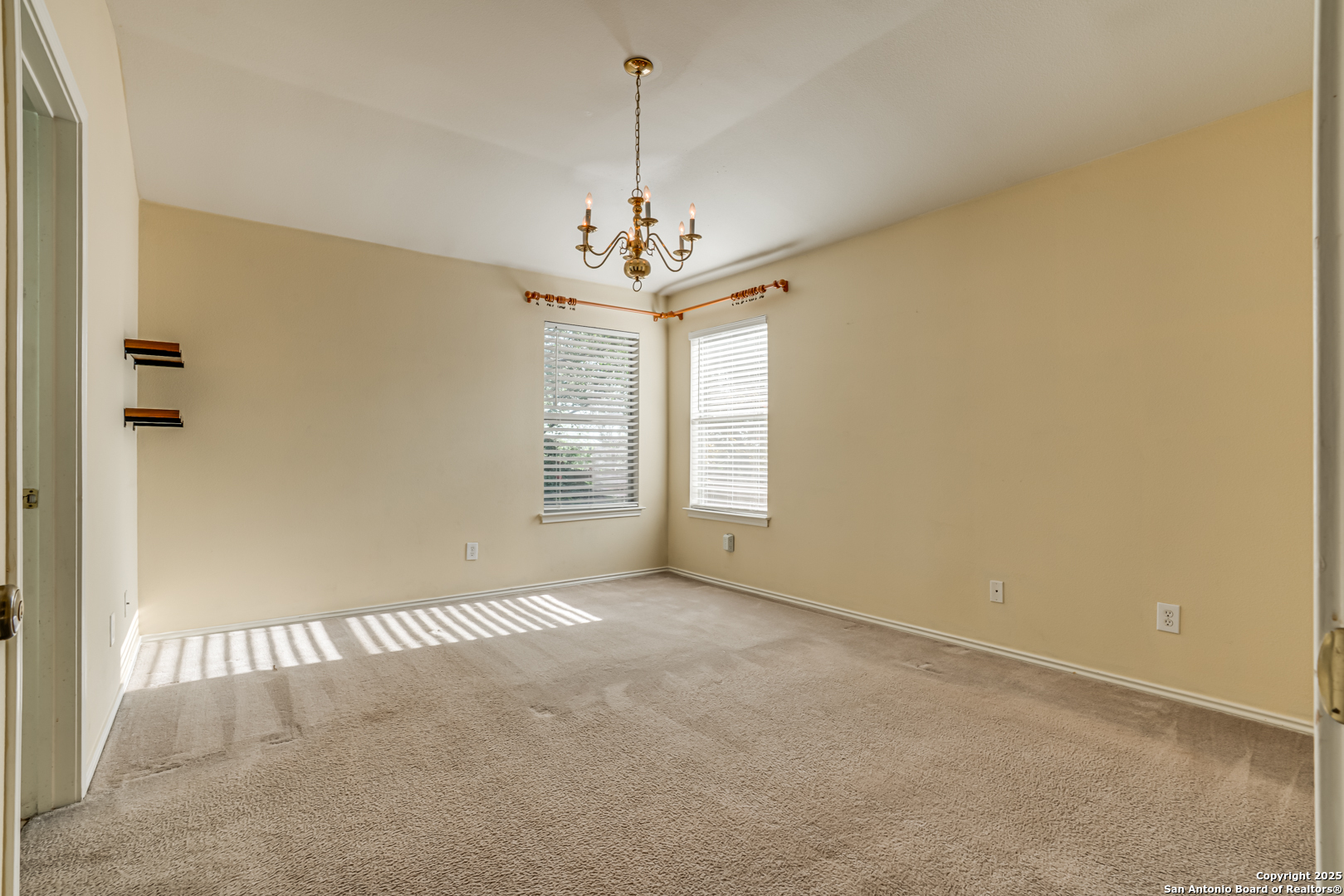 property viewer photo 20