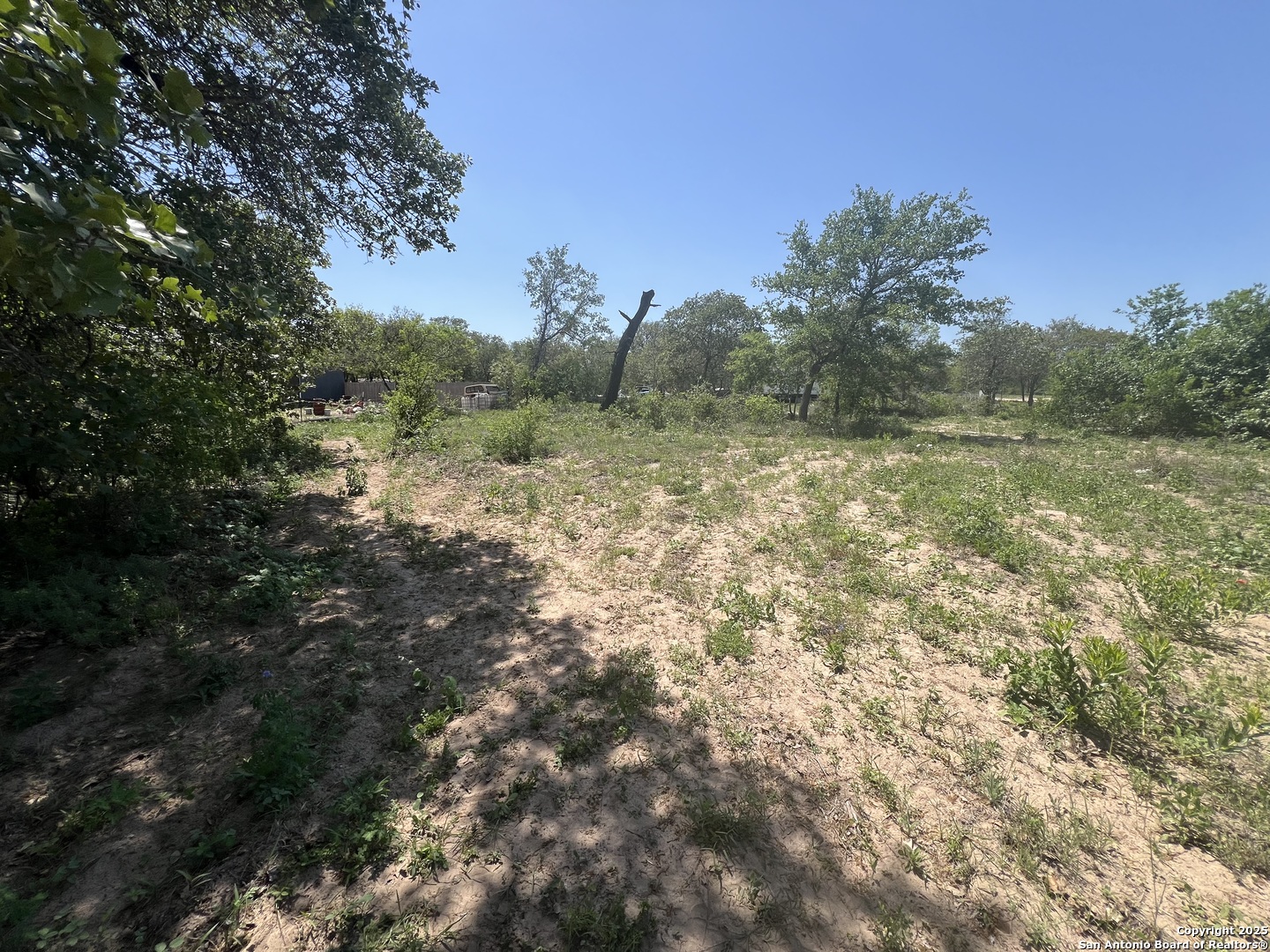 main property photo 14