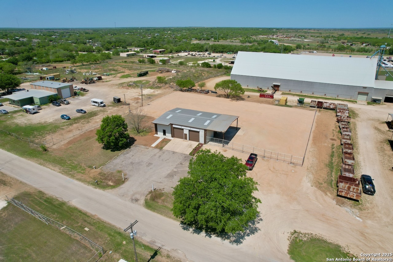 main property photo 21