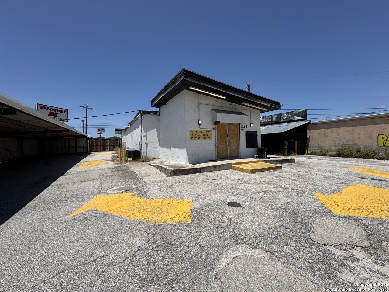 main property photo 10