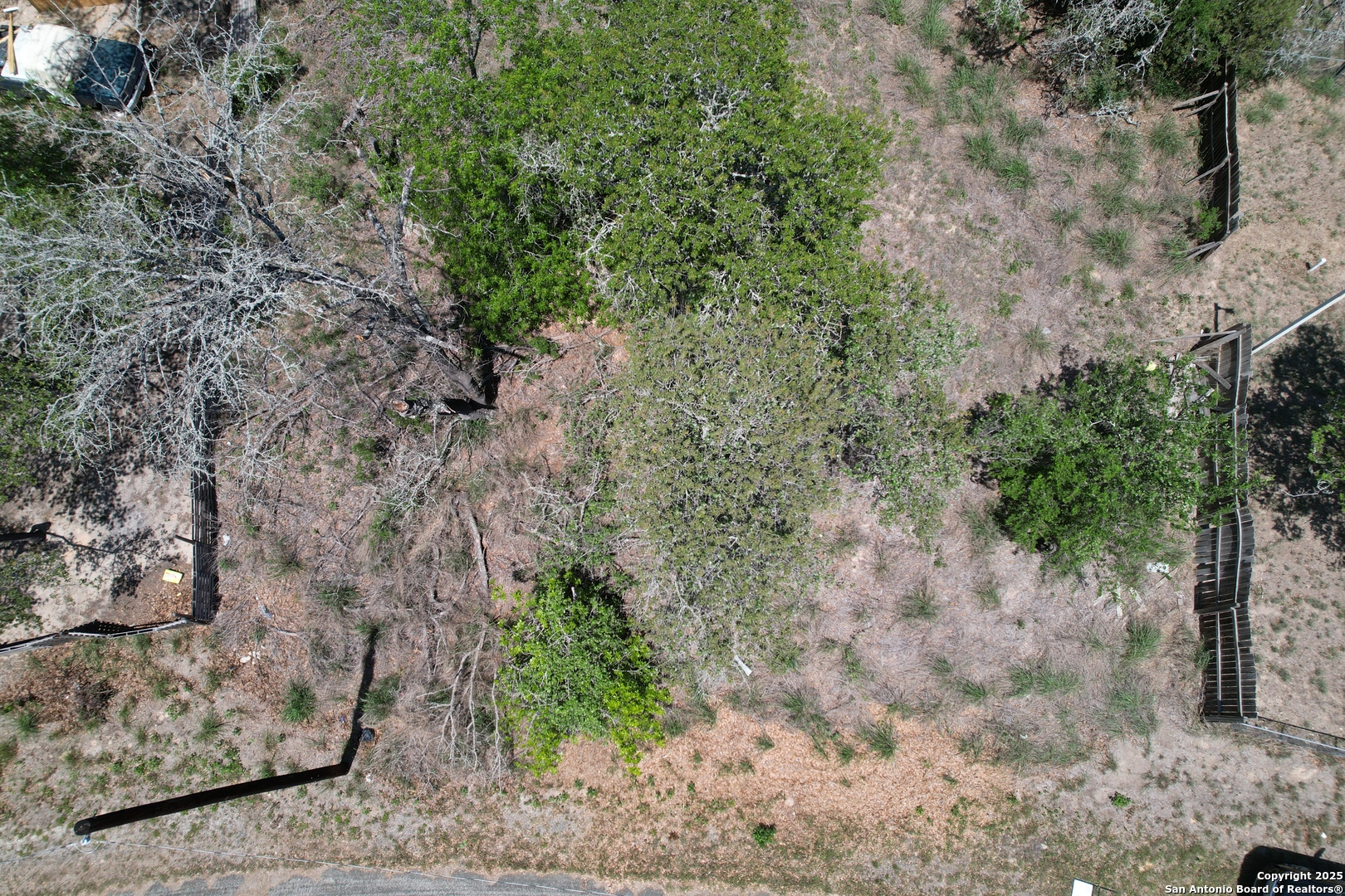 main property photo 10