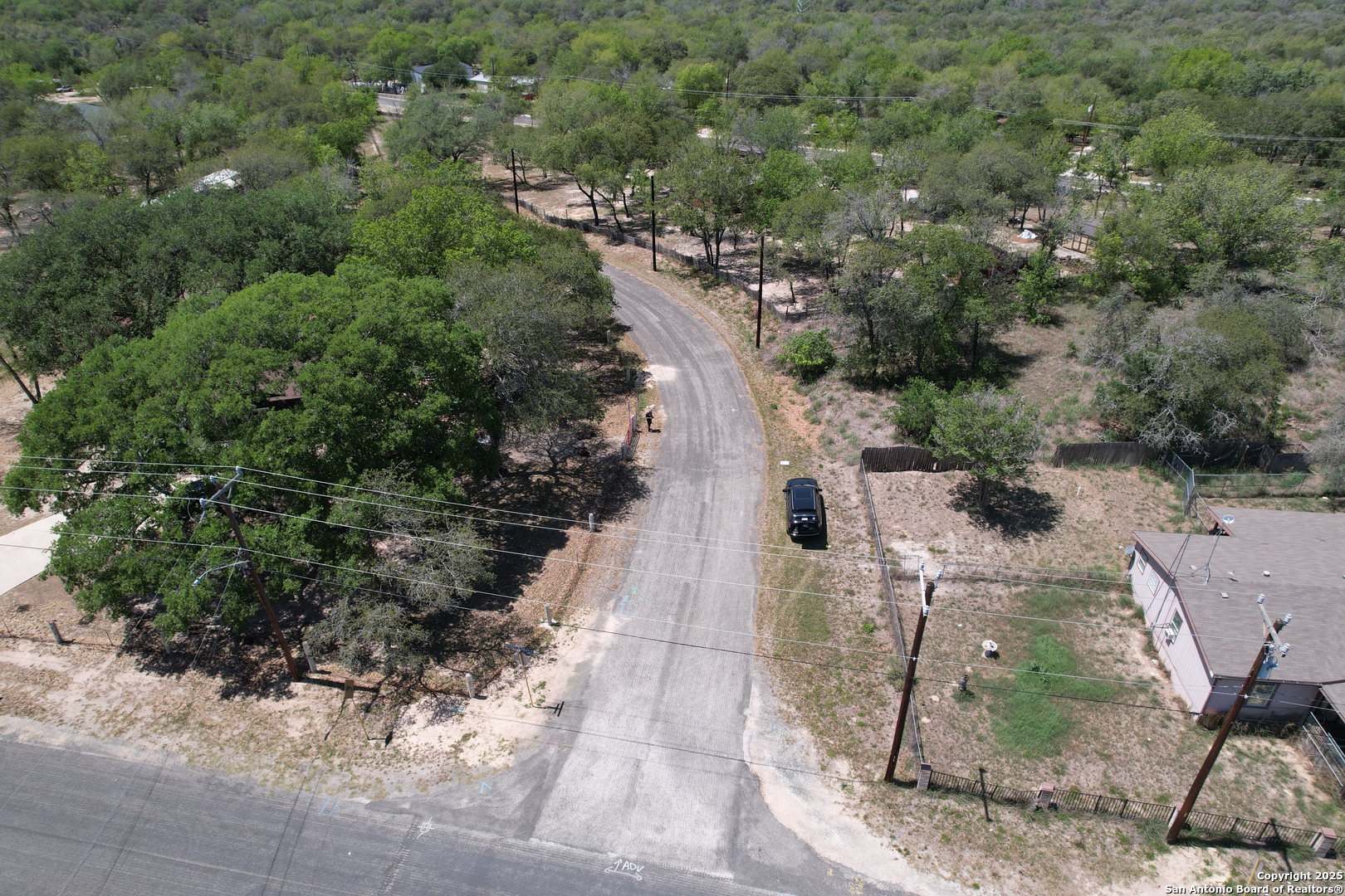 main property photo 25
