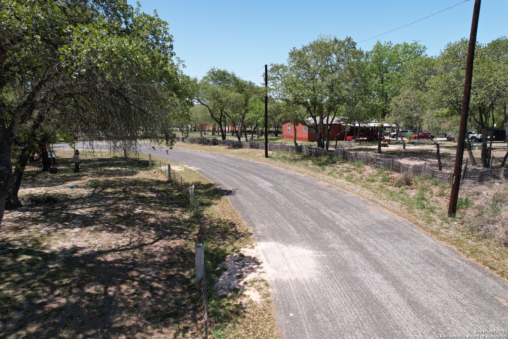 main property photo 27