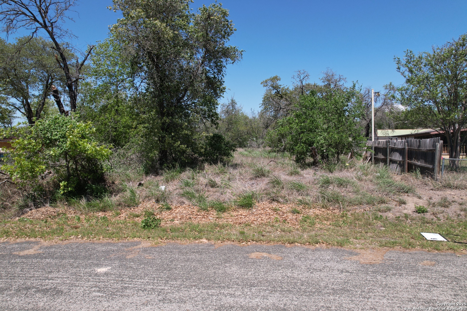 main property photo 30
