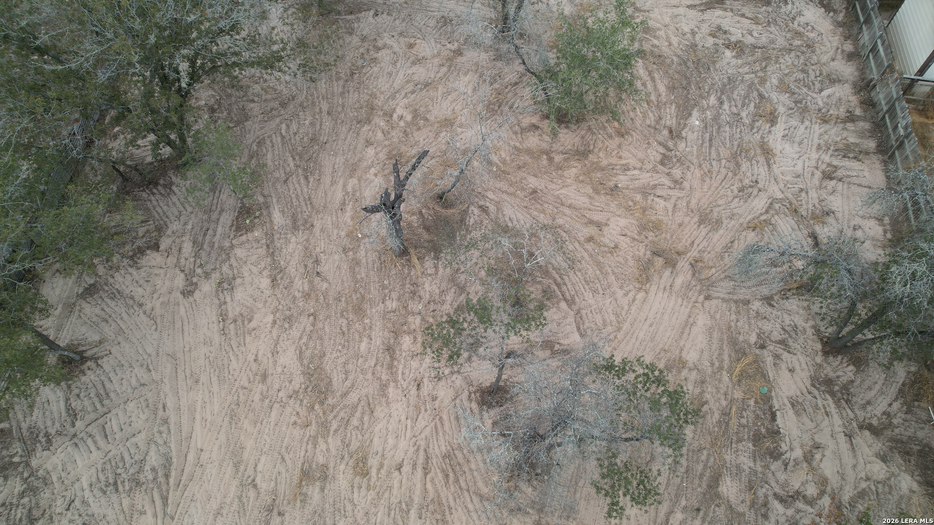 main property photo 37