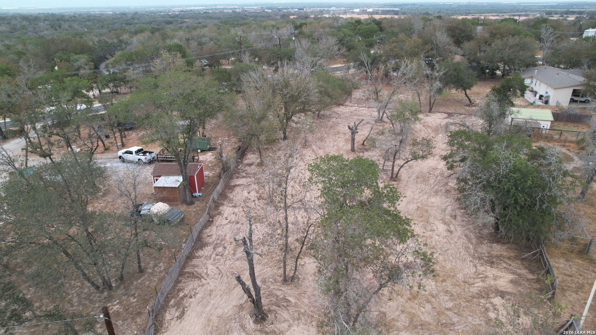 main property photo 40