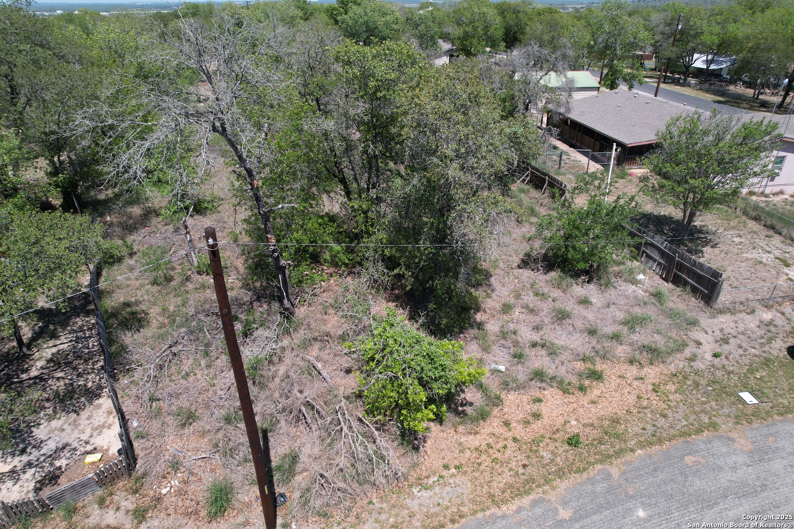 main property photo 9